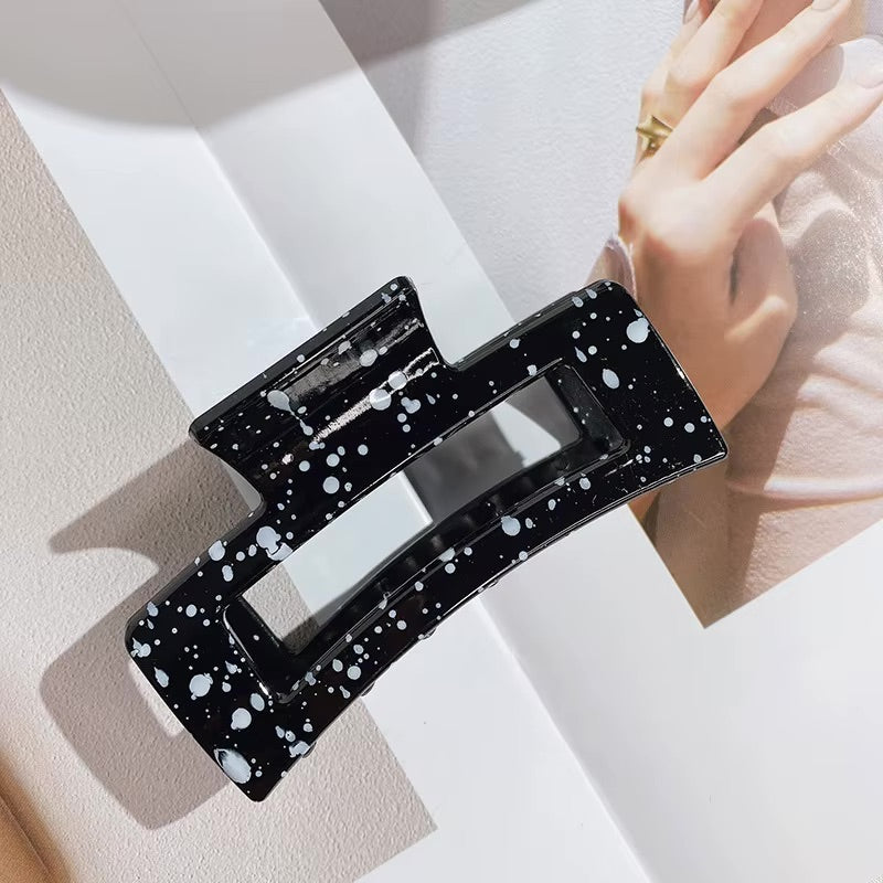 Clip and Drip Claw Clip